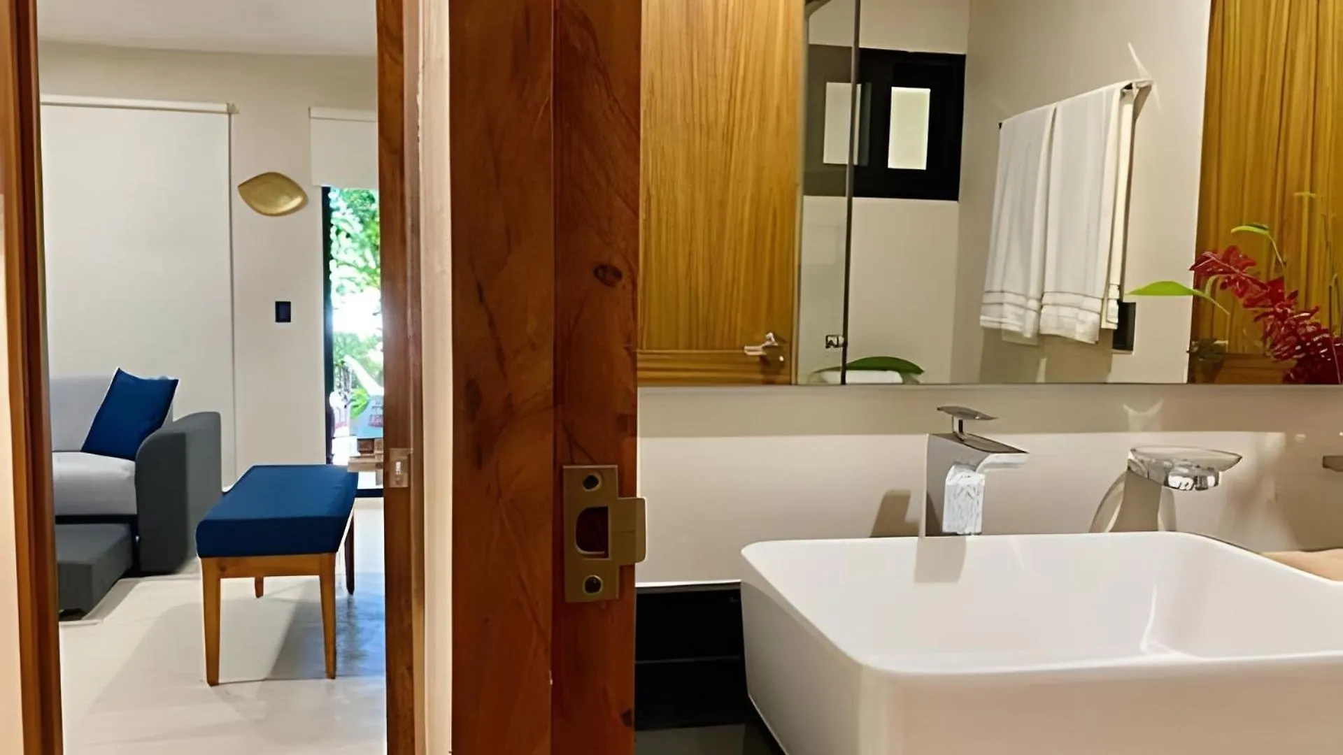 トゥルムPequeno Oasis Moderno En Kantuunアパートメント